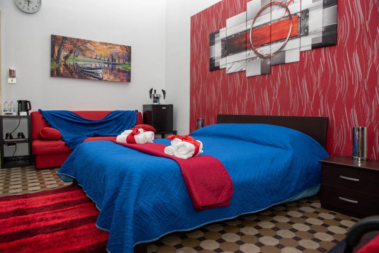Hotel Pitagora House Taranto Exterior foto